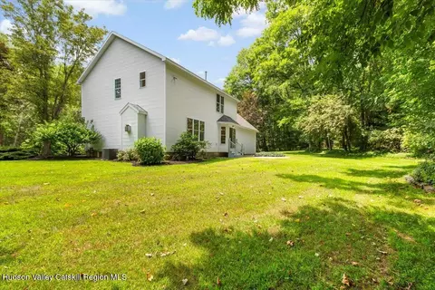 Exterior - 48 Westphal Dr, Bethlehem, NY 12054 photo 4 of 14