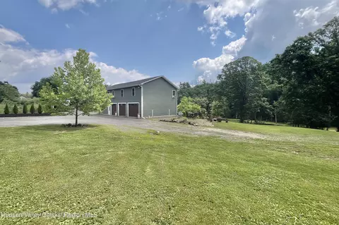 837 Fourth Binnewater Lane Ln, Kingston, NY 12401