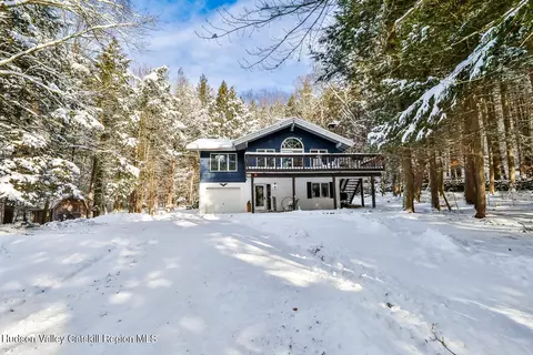 31 Koonan Rd, Windham, NY 12496