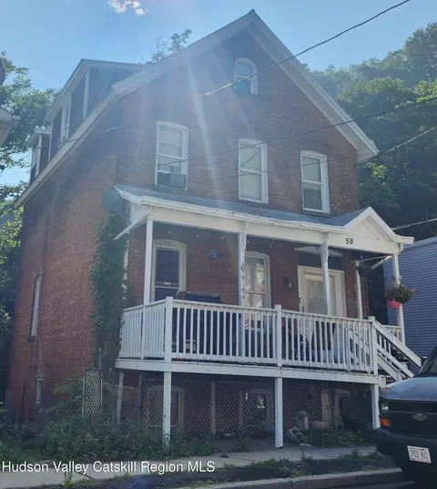59 Gill St, Kingston, NY 12401