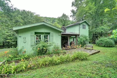 455 Woodland Valley Rd, Phoenicia, NY 12464