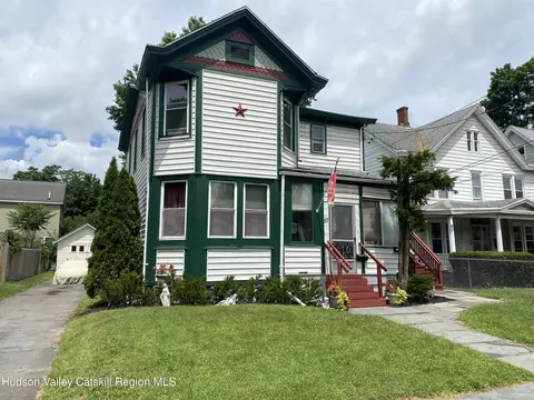 57 Downs St, Kingston, NY 12401