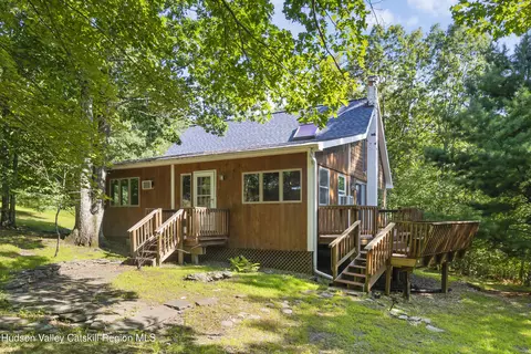 117 Spring St, Craryville, NY 12521