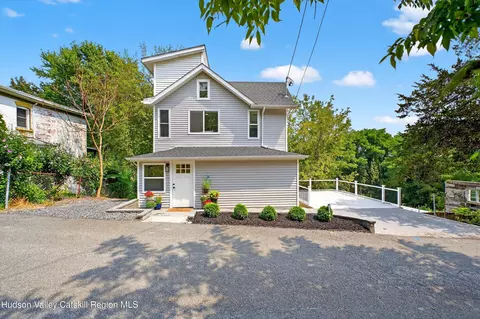 206 Willlow St, Kingston, NY 12401