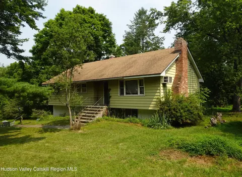 7 Old County Route 27, Craryville, NY 12521