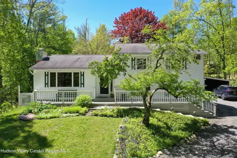 424 John Joy Rd, Woodstock, NY 12498