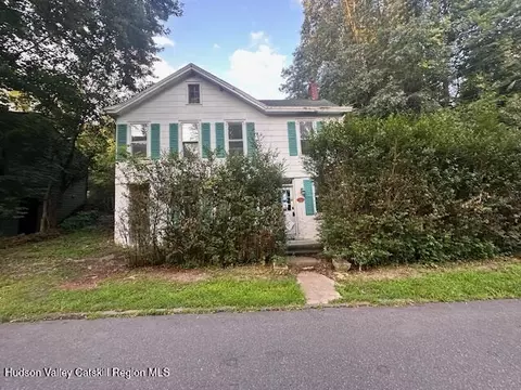 136 Third Ave, Kingston, NY 12401