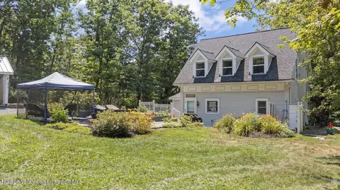 4 Greeley Rd, Craryville, NY 12521