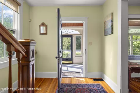 39 Broad St, Kinderhook, NY 12106 photo 10