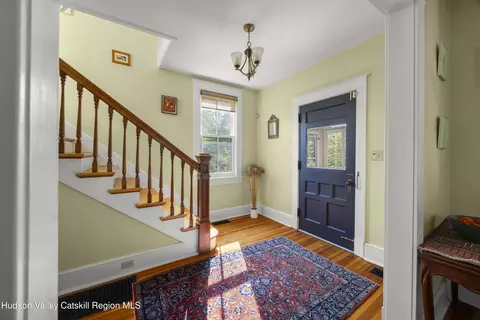 39 Broad St, Kinderhook, NY 12106 photo 9