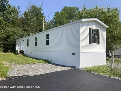 1154 Us-9 #17, Stockport, NY 12574