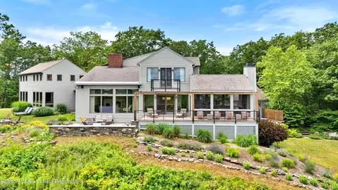 74 Oak Rdg, Canaan, NY 12029