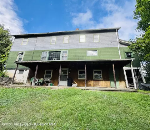 2970 Salisbury Pl, Stottville, NY 12172