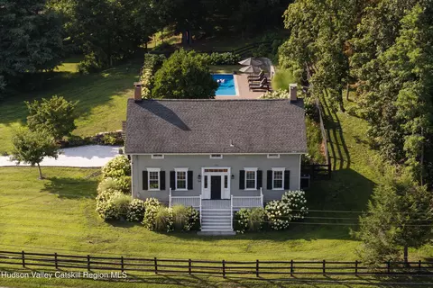 164 Vassar Rd, Poughkeepsie, NY 12603