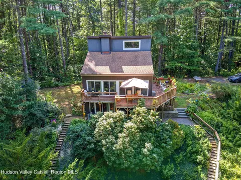 61 Park Pl N, Valatie, NY 12184