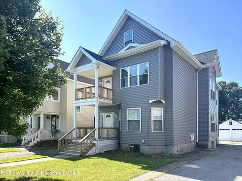 228 Mansion St, Poughkeepsie, NY 12601