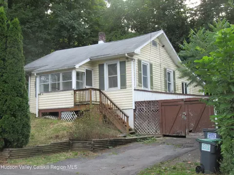 1081 Main, Malden, NY 12453