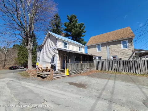 104 Main St, Livingston Manor, NY 12758