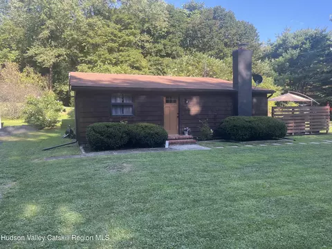 5538 Cauterskill Rd, Catskill, NY 12414