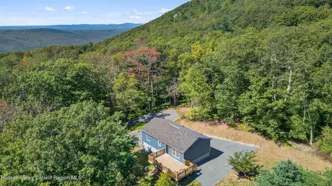 14 Rd B, Cragsmoor, NY 12420