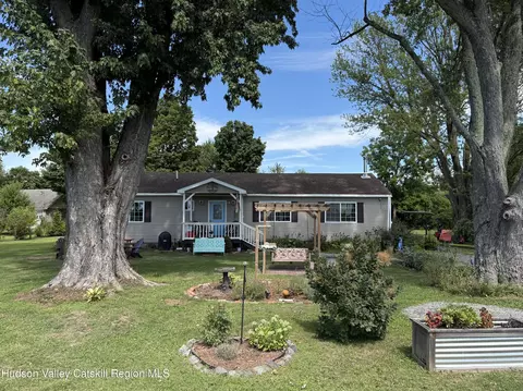 131 Route 82, Hudson, NY 12534