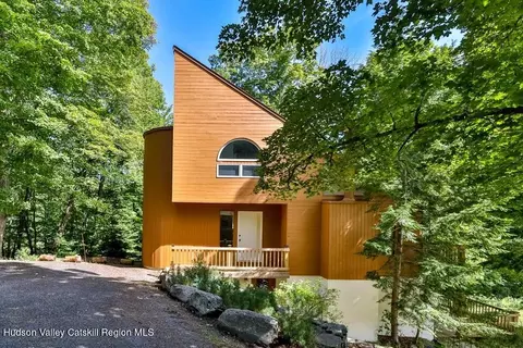 73 Beaver Hill Rd, Windham, NY 12496