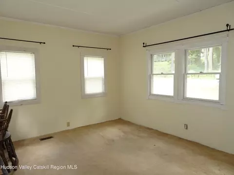 158 Middle Rd, Austerlitz, NY 12017 photo 6