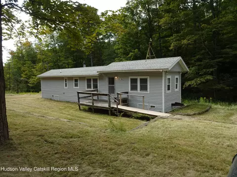 158 Middle Rd, Austerlitz, NY 12017 photo 3