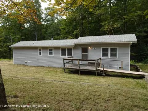 158 Middle Rd, Austerlitz, NY 12017 photo 2