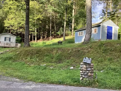 85 Buffalo Rd, Saugerties, NY 12477