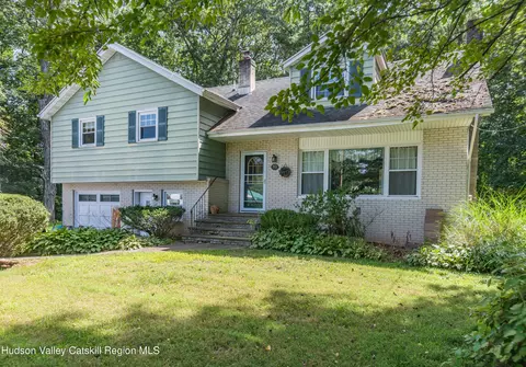 513 Roberts Ct, Hurley, NY 12443