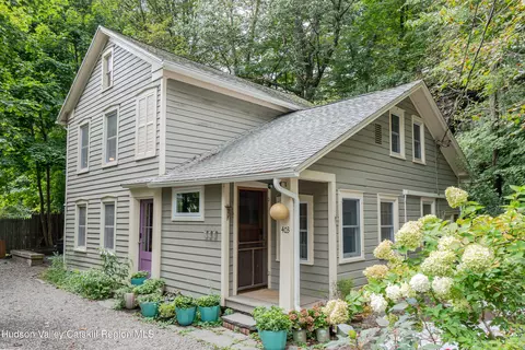 403 W Saugerties Rd, Saugerties, NY 12477