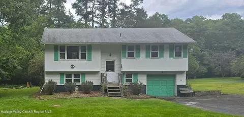 46 Cone Pl, Leeds, NY 12451