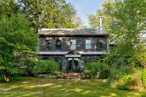 70 Erie Ave, Narrowsburg, NY 12764