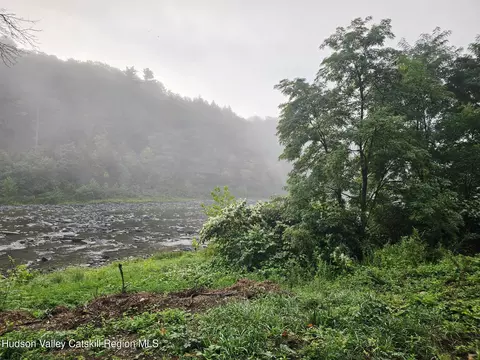 212 Priddle Rd, Esperance Village, NY 12160