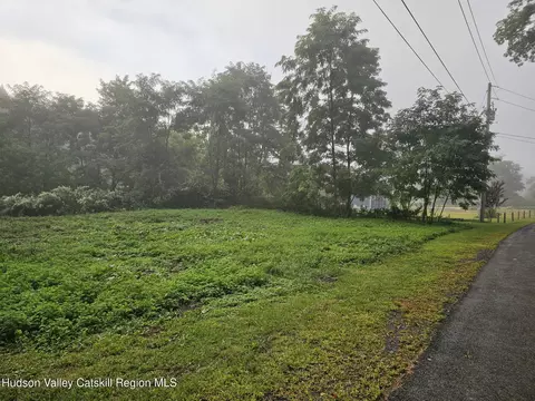 212 Priddle Rd, Esperance Village, NY 12160 photo 2