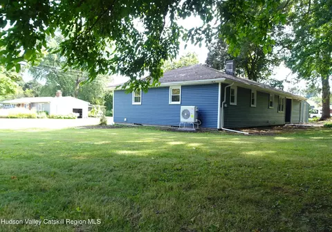 8 Hover Rd, Claverack, NY 12513 photo 4