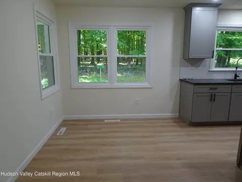 8 Hover Rd, Claverack, NY 12513 photo 11