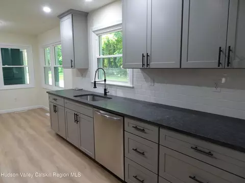 8 Hover Rd, Claverack, NY 12513 photo 16