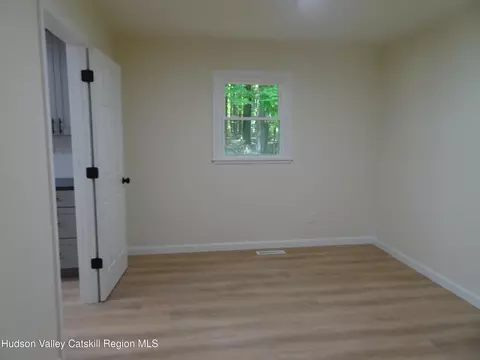 8 Hover Rd, Claverack, NY 12513 photo 18