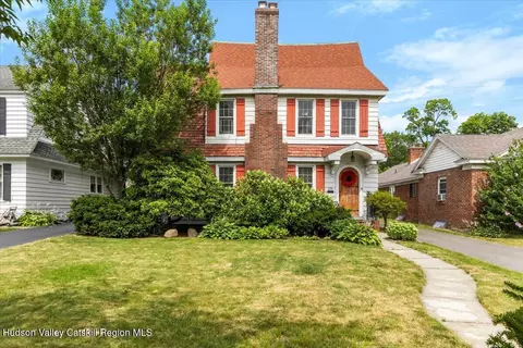 276 S Manning Blvd, Albany, NY 12208