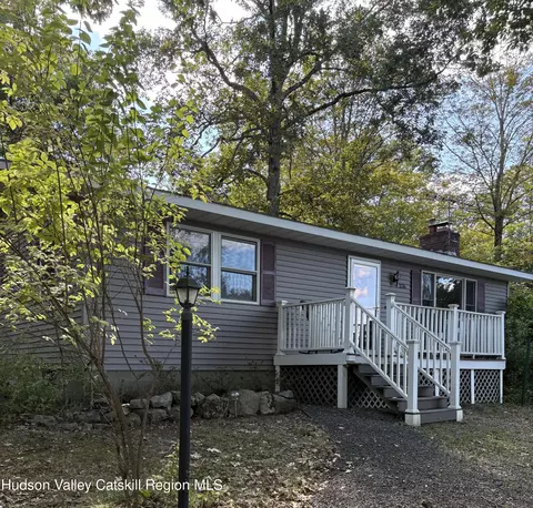 336 Ashley Hill Rd, Chatham, NY 12037