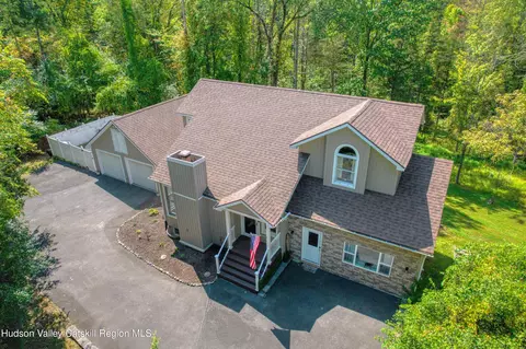 1801 Sleepy Hollow Rd, Athens, NY 12015