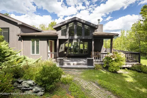 133 Piney Point Rd, Boiceville, NY 12412