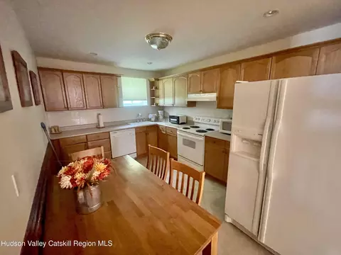 Kitchen - 415 Old Rd, Windham, NY 12496 photo 4 of 4