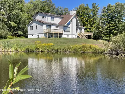 415 Old Rd, Windham, NY 12496