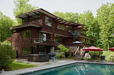 1156 Old Ford Rd, Gardiner, NY 12525 | 46 Photos - Movoto
