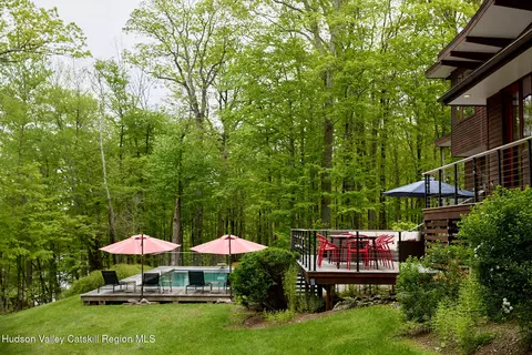 1156 Old Ford Rd, Gardiner, NY 12525 | 46 Photos - Movoto
