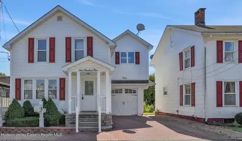 102 Greenkill Ave, Kingston, NY 12401