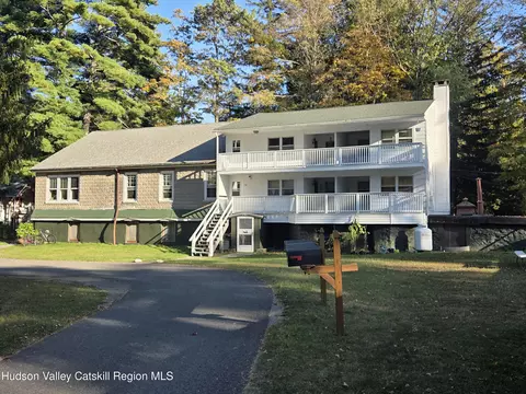 37-69 Mt Ava Maria Dr, Phoenicia, NY 12464